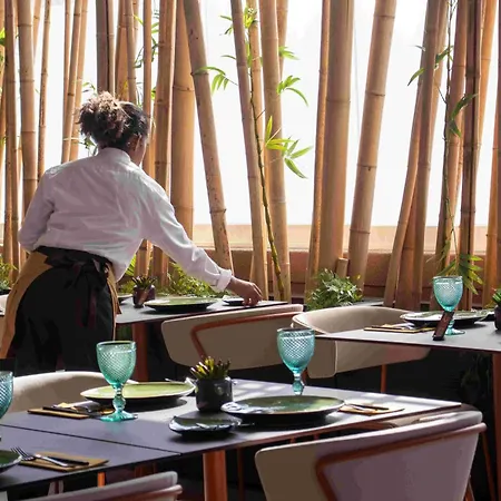 Vip Executive Picoas 4*