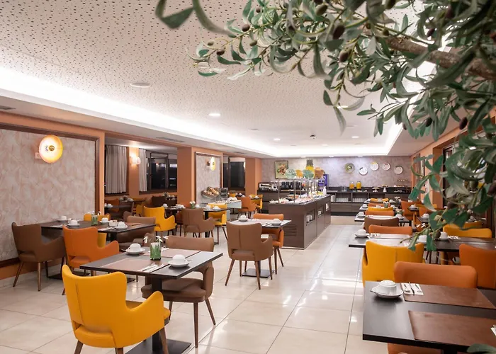 Hotel Vip Executive Picoas 4*