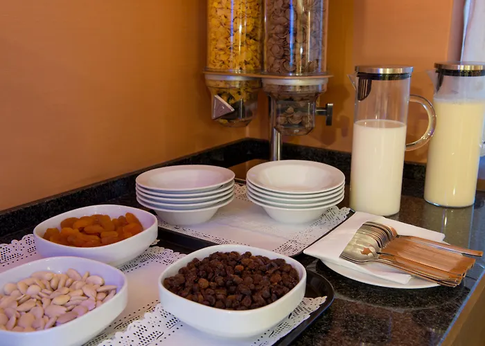 Vip Executive Picoas Hotel 4*