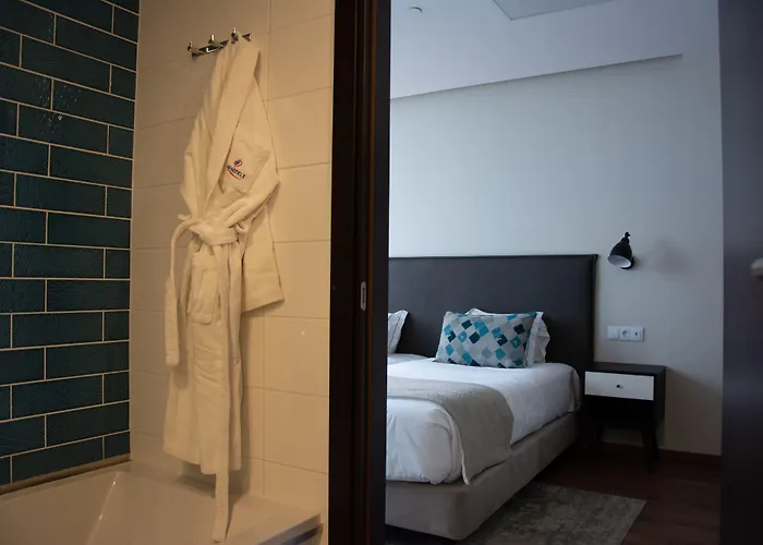 Hotel Vip Executive Picoas 4*