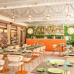 Hotel Vip Executive Picoas 4*
